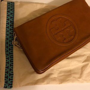 Authentic Tory Burch Bombe Reva Clutch Tan